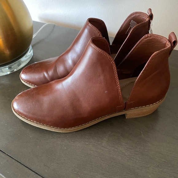 Universal Thread Women’s Brown Slip-on Ankle Booties - Sz 10 NEW - Picture 5 of 7